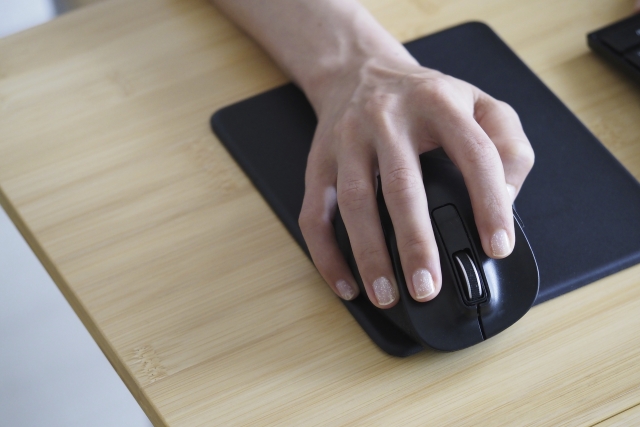 mouse-hand